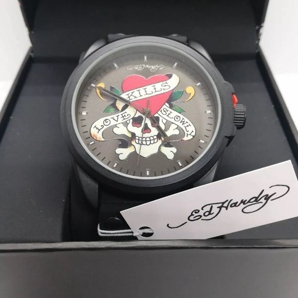 Ed Hardy Men’s Skull Print Dial Matte Black Silicone Strap Analog Watch New - Picture 2 of 7